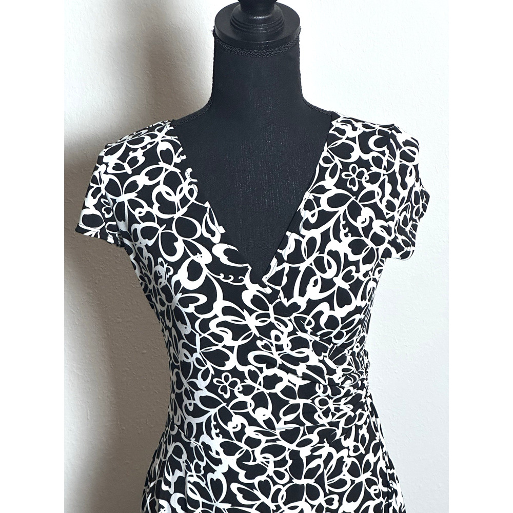 London Times Petite Women's Dress Black & White Cap Sleeve Dress Size 10P - Picture 3 of 16